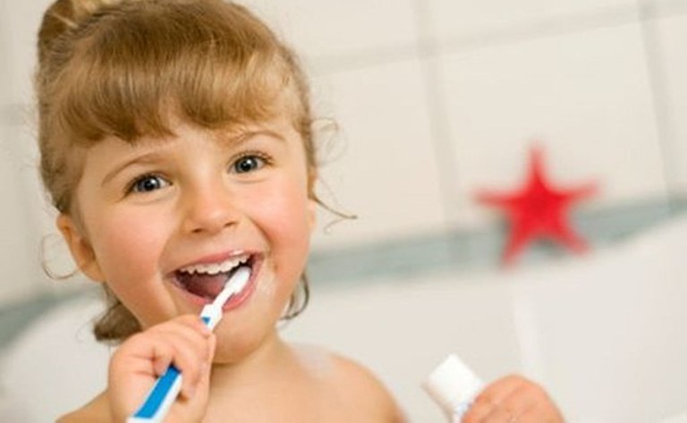 孩子害怕看牙醫，哭鬧不已，該怎麼幫他消除恐懼？ 