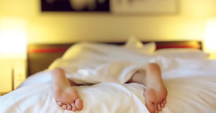 營造睡眠環境、選對寢具，6撇步告別失眠