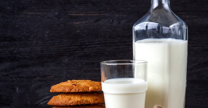 增肌預防肌少症別只喝乳清！牛奶比乳清蛋白好